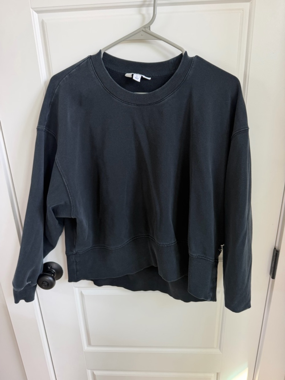Women’s Black Crewneck Sweatshirt
